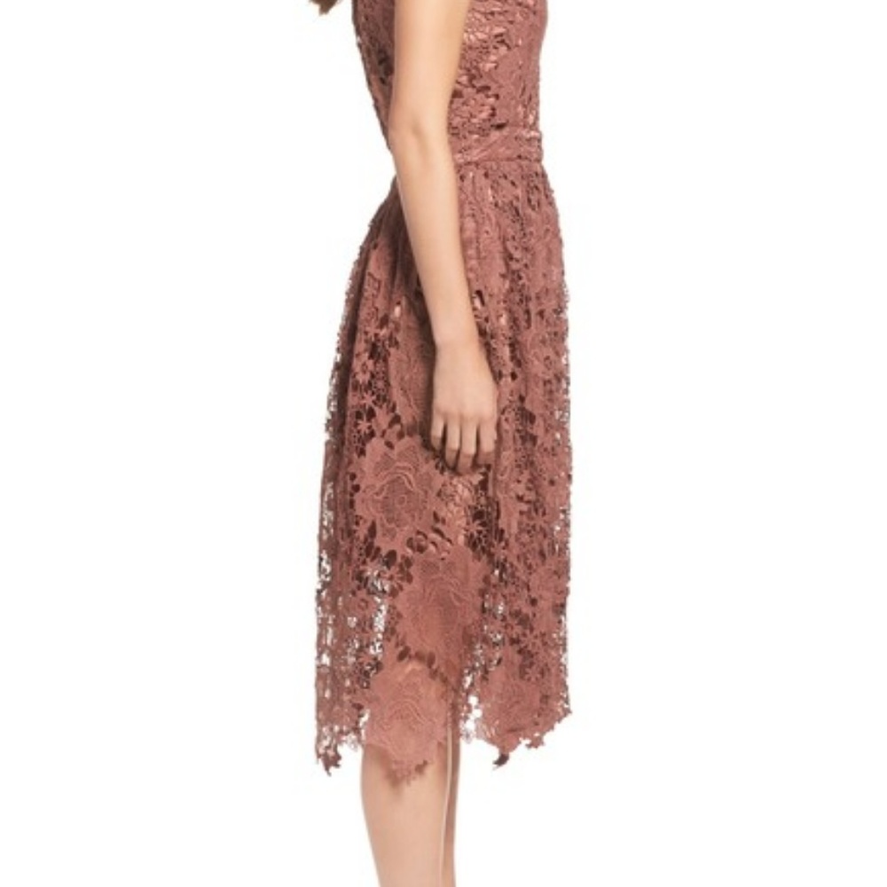 New True Decedance Lace Midi Dress - Picture 4 of 4